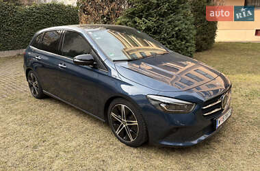 Хэтчбек Mercedes-Benz B-Class 2019 в 