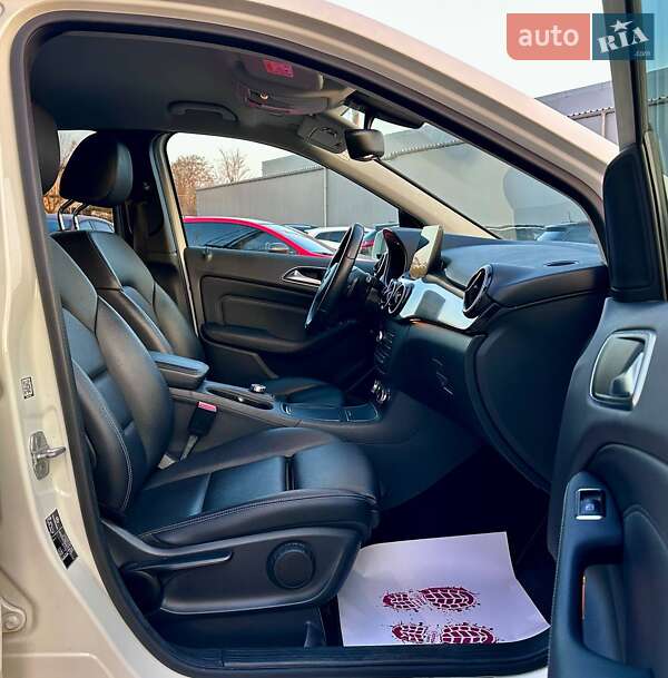 Хетчбек Mercedes-Benz B-Class 2016 в Львові