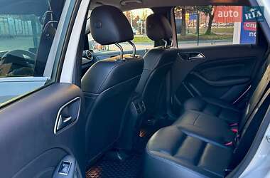 Хэтчбек Mercedes-Benz B-Class 2016 в 