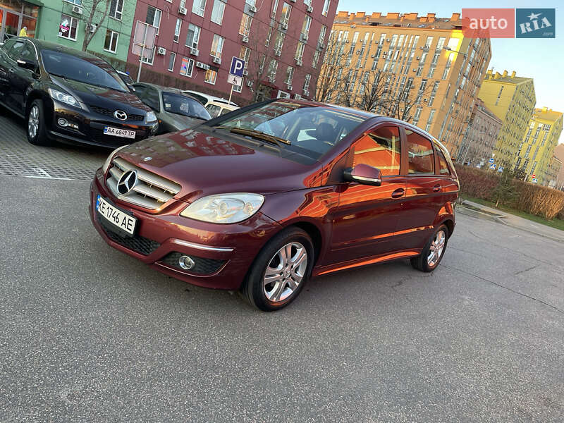 Mercedes-Benz B-Class 2010