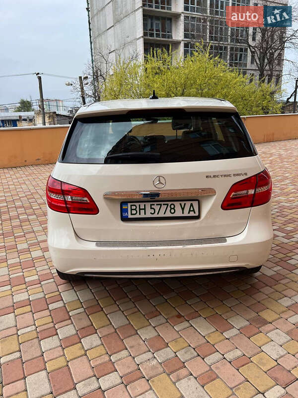 Хэтчбек Mercedes-Benz B-Class 2014 в Одессе