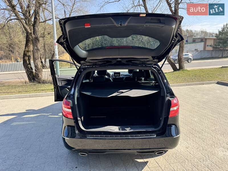 Хетчбек Mercedes-Benz B-Class 2014 в Новояворівську