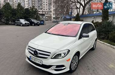 Хетчбек Mercedes-Benz B-Class 2015 в 
