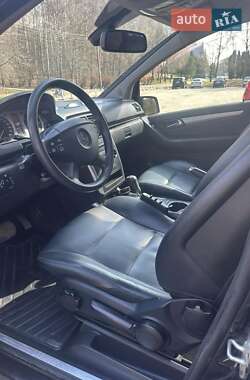 Хэтчбек Mercedes-Benz B-Class 2009 в 