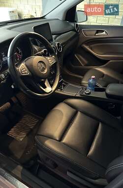 Хетчбек Mercedes-Benz B-Class 2017 в 