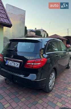 Хэтчбек Mercedes-Benz B-Class 2013 в 