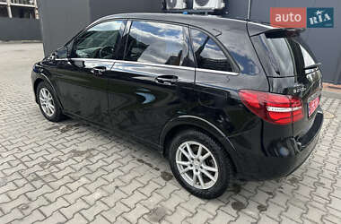 Хэтчбек Mercedes-Benz B-Class 2016 в 