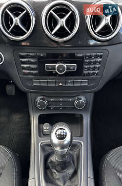 Хэтчбек Mercedes-Benz B-Class 2012 в 