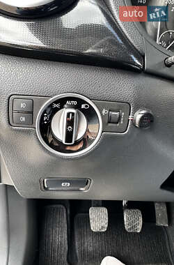 Хэтчбек Mercedes-Benz B-Class 2012 в 