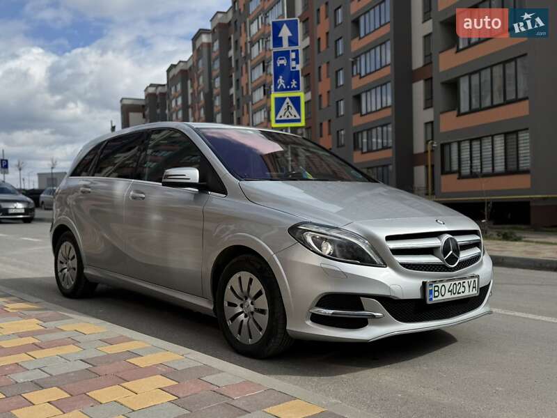 Хэтчбек Mercedes-Benz B-Class 2015 в Тернополе