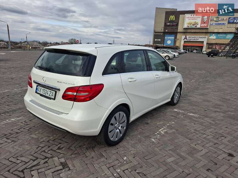 Хэтчбек Mercedes-Benz B-Class 2014 в Харькове