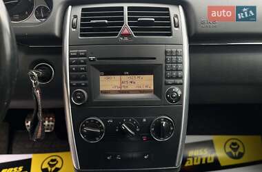 Хэтчбек Mercedes-Benz B-Class 2010 в 