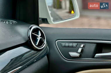 Хэтчбек Mercedes-Benz B-Class 2017 в 