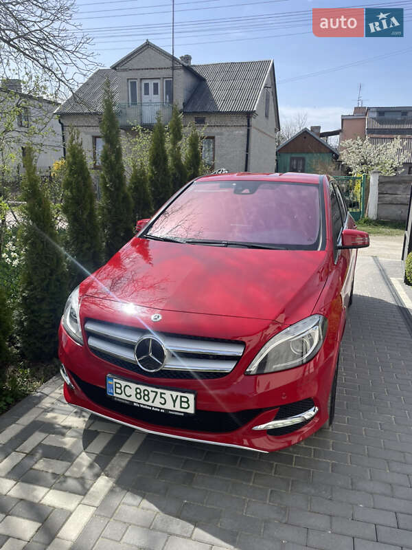 Хэтчбек Mercedes-Benz B-Class 2017 в Львове
