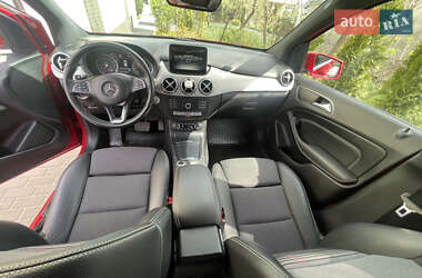 Хэтчбек Mercedes-Benz B-Class 2017 в 