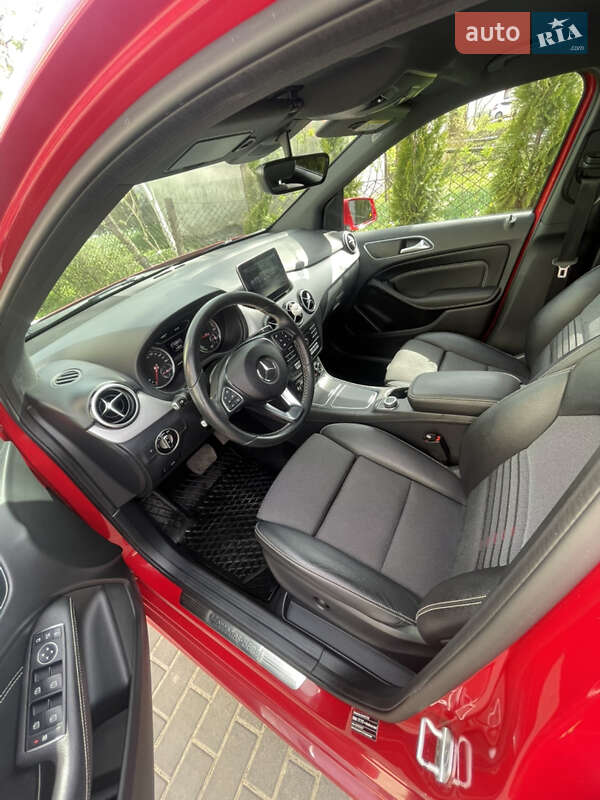 Хэтчбек Mercedes-Benz B-Class 2017 в Львове