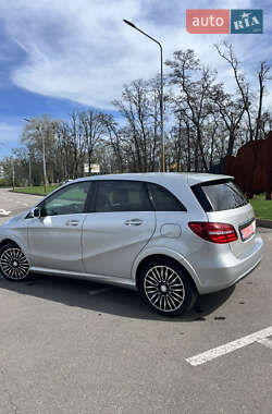 Хэтчбек Mercedes-Benz B-Class 2015 в 