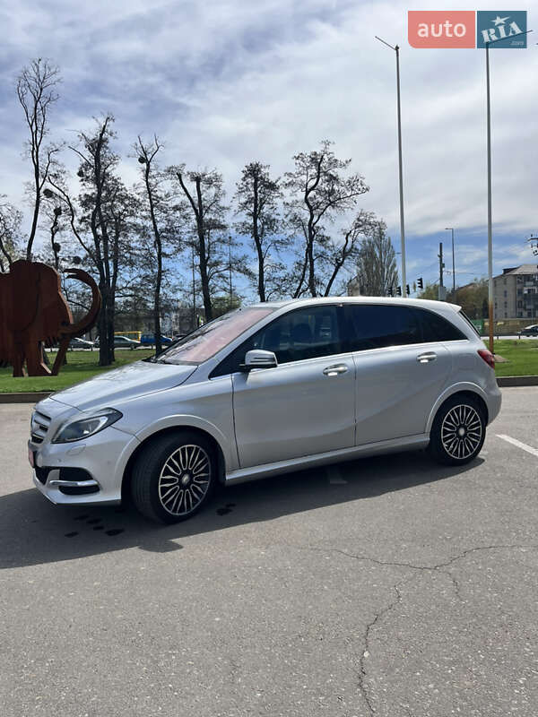 Хетчбек Mercedes-Benz B-Class 2015 в Києві