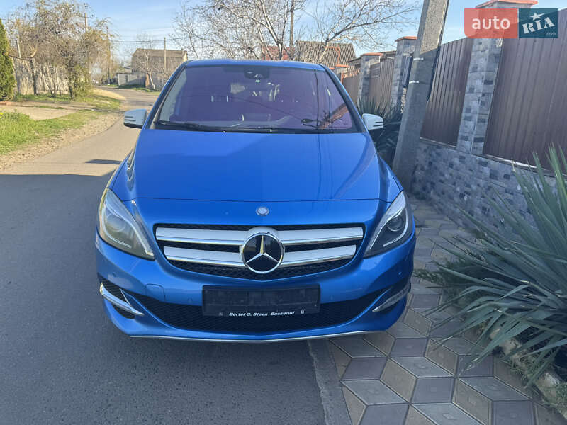 Mercedes-Benz B-Class 2016