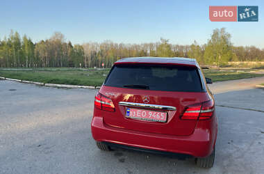 Хетчбек Mercedes-Benz B-Class 2016 в 