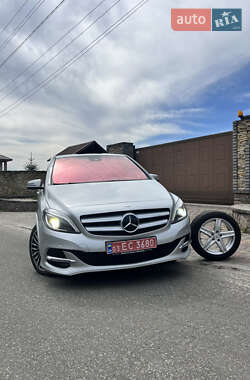 Хэтчбек Mercedes-Benz B-Class 2015 в 