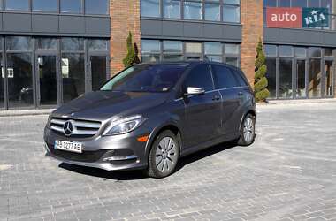 Хэтчбек Mercedes-Benz B-Class 2015 в 