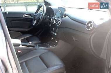 Хэтчбек Mercedes-Benz B-Class 2015 в 