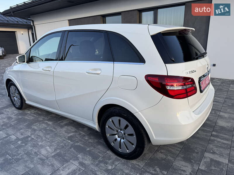 Хэтчбек Mercedes-Benz B-Class 2016 в Ковеле