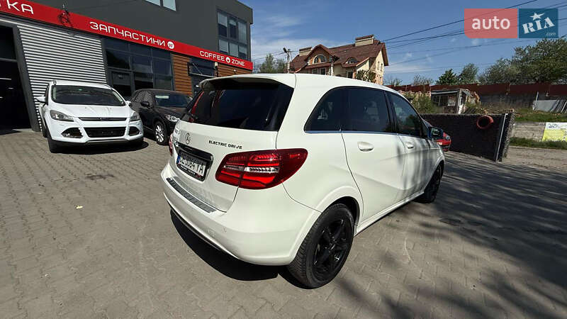 Хетчбек Mercedes-Benz B-Class 2015 в Чернівцях