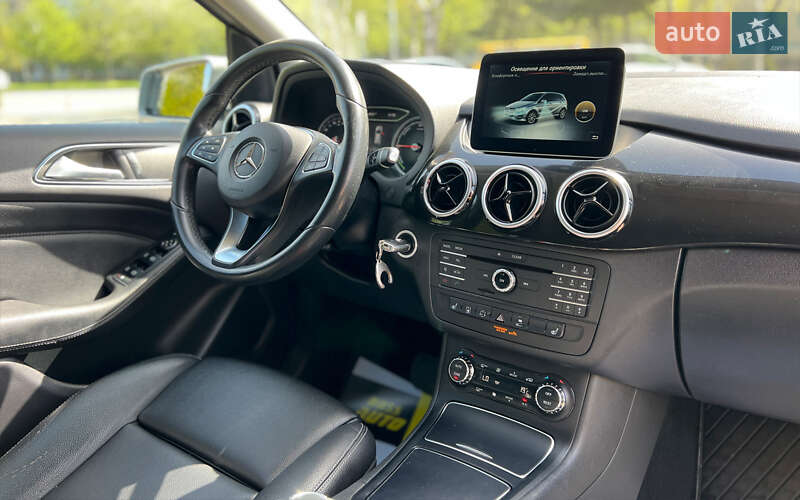Хэтчбек Mercedes-Benz B-Class 2016 в Львове