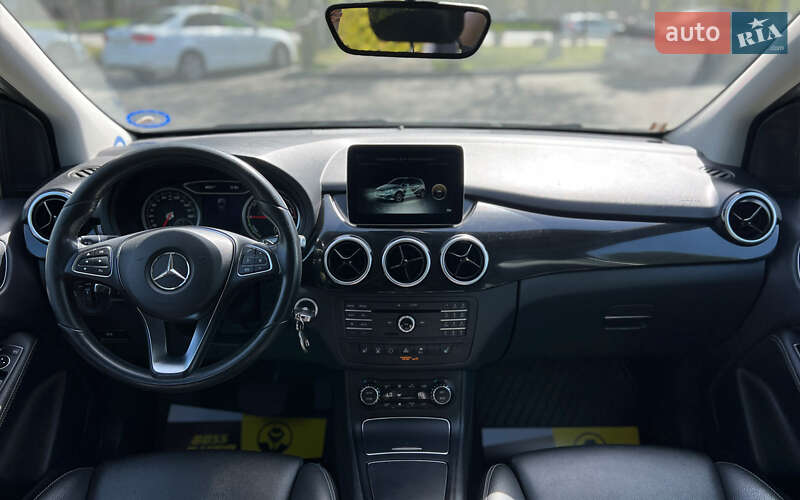 Хэтчбек Mercedes-Benz B-Class 2016 в Львове