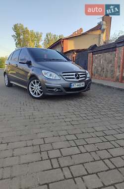 Хетчбек Mercedes-Benz B-Class 2008 в 