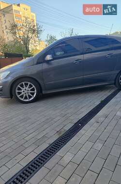 Хетчбек Mercedes-Benz B-Class 2008 в 