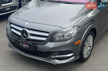 Хэтчбек Mercedes-Benz B-Class 2014 в 