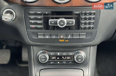 Хэтчбек Mercedes-Benz B-Class 2014 в 