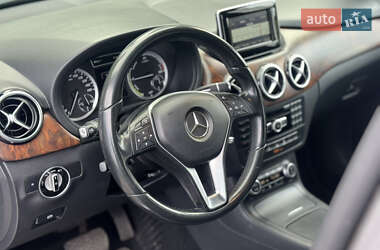 Хэтчбек Mercedes-Benz B-Class 2014 в 