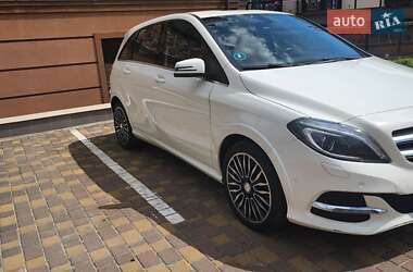 Хетчбек Mercedes-Benz B-Class 2015 в 