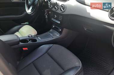Хетчбек Mercedes-Benz B-Class 2015 в 