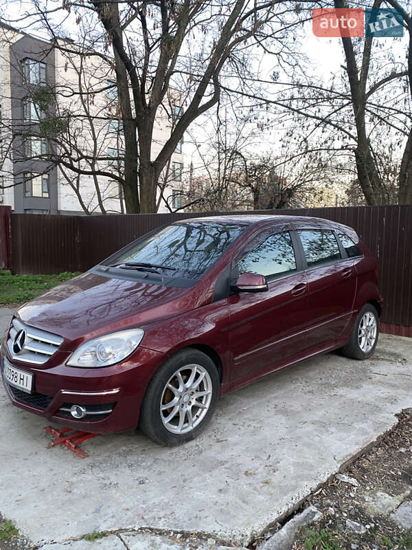 Mercedes-Benz B-Class 2010