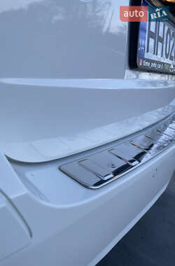 Хетчбек Mercedes-Benz B-Class 2010 в 