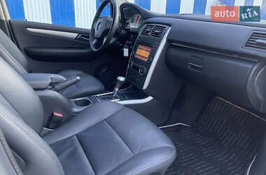 Хетчбек Mercedes-Benz B-Class 2010 в 