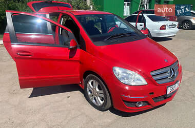Хетчбек Mercedes-Benz B-Class 2011 в 