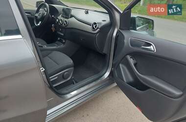 Хэтчбек Mercedes-Benz B-Class 2015 в 