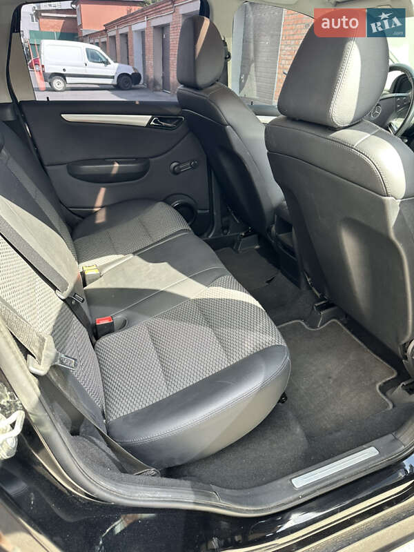 Хэтчбек Mercedes-Benz B-Class 2011 в Виннице фото 14 Хэтчбек Mercedes-Benz B-Class 2011 в Виннице