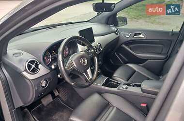 Хетчбек Mercedes-Benz B-Class 2016 в 