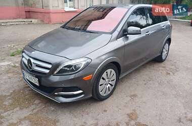 Хэтчбек Mercedes-Benz B-Class 2016 в Киеве