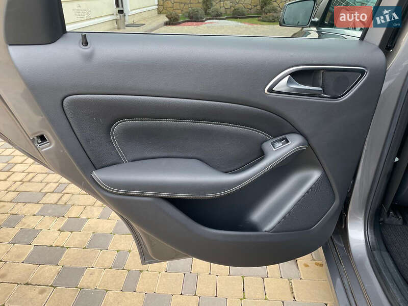 Хэтчбек Mercedes-Benz B-Class 2015 в Могилев-Подольске