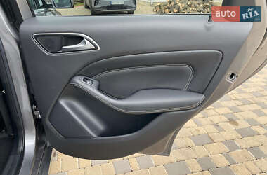 Хетчбек Mercedes-Benz B-Class 2015 в 