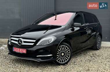 Хетчбек Mercedes-Benz B-Class 2016 в 