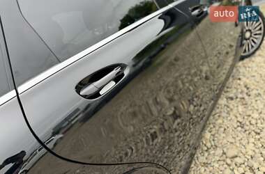 Хетчбек Mercedes-Benz B-Class 2016 в 